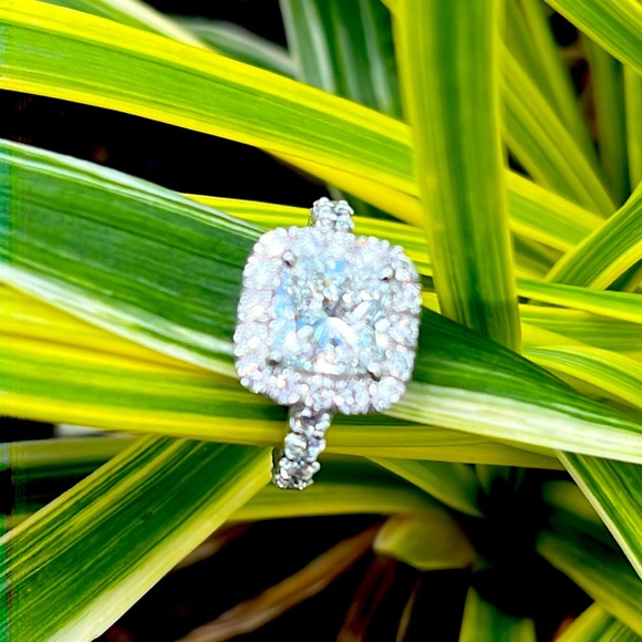 GIA 5.38 Diamond ring with 3.02 carat center stone - Picture 8 of 12